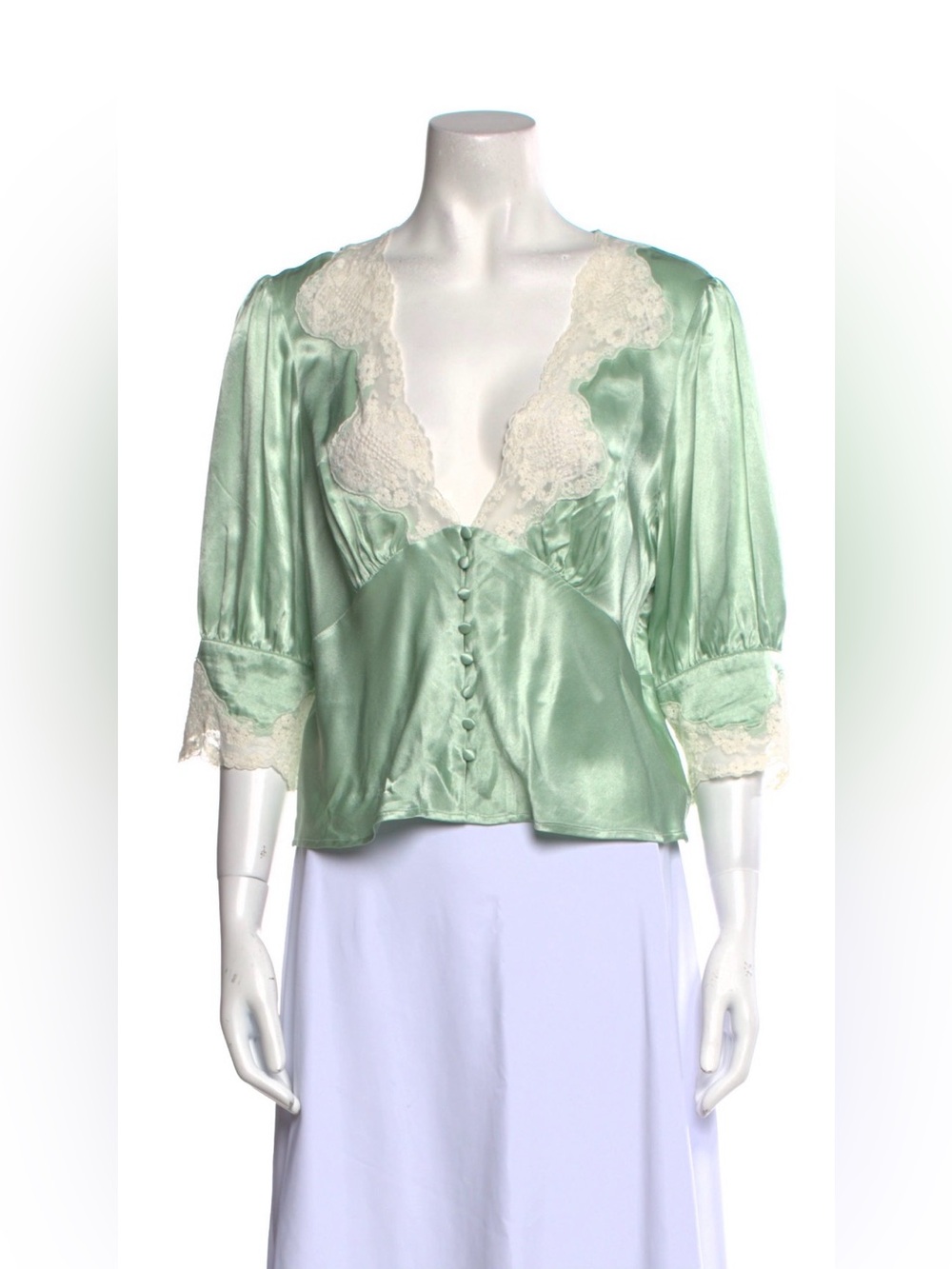 RIXO V-Neck Three-Quarter Sleeve Crop Top
